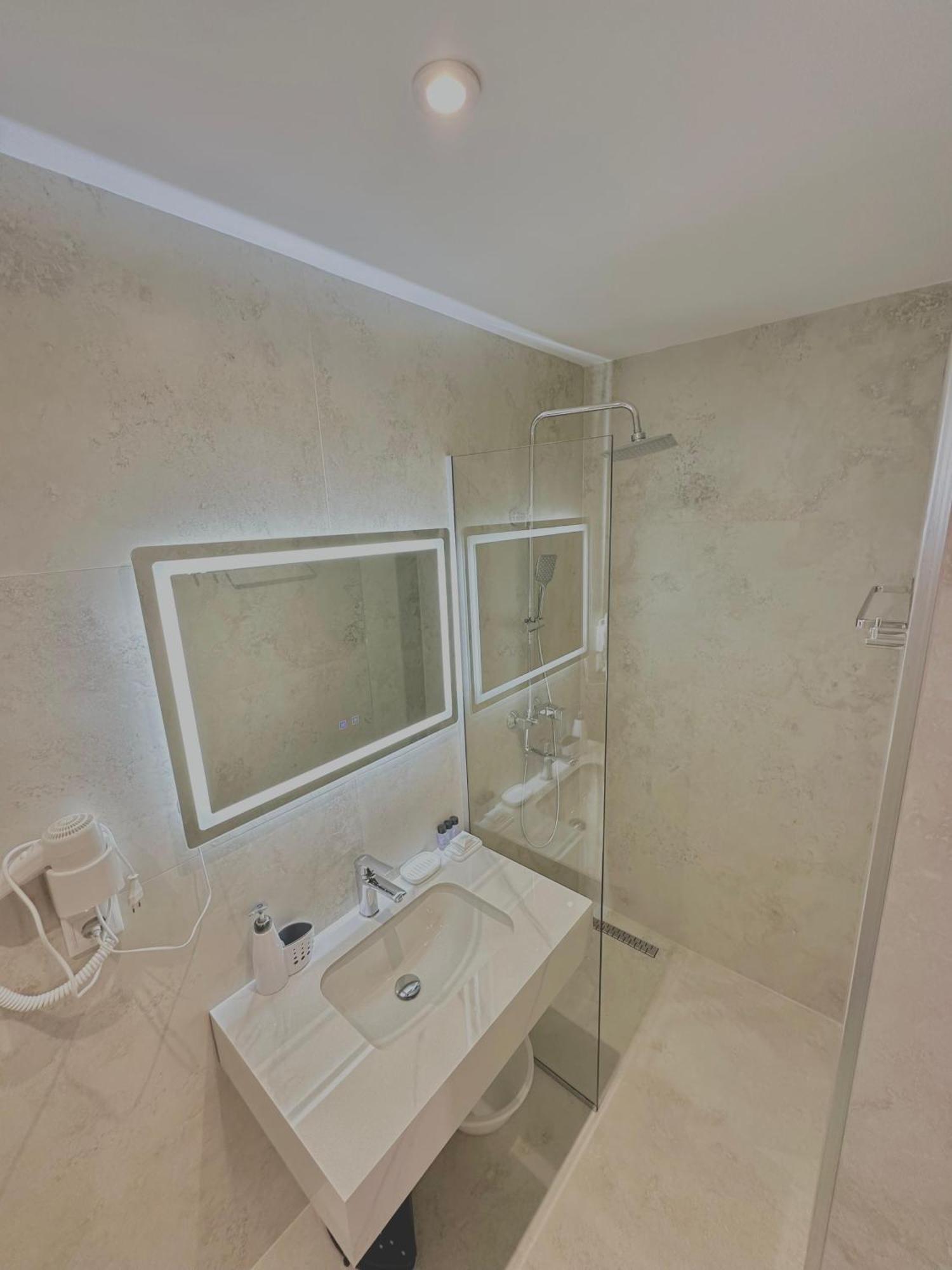 Lido Apartments Himare Cameră foto